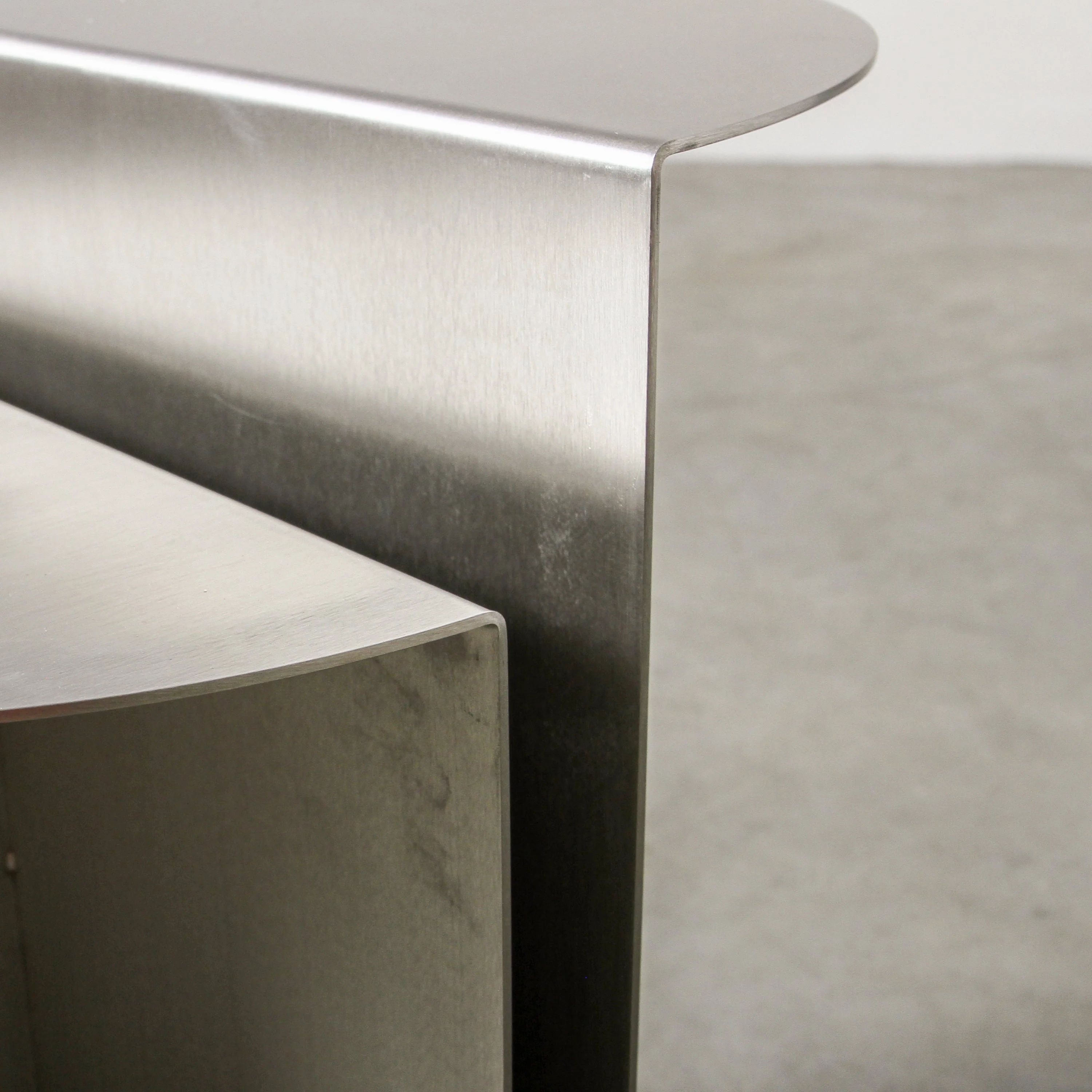 Centro Side Table - Image 13