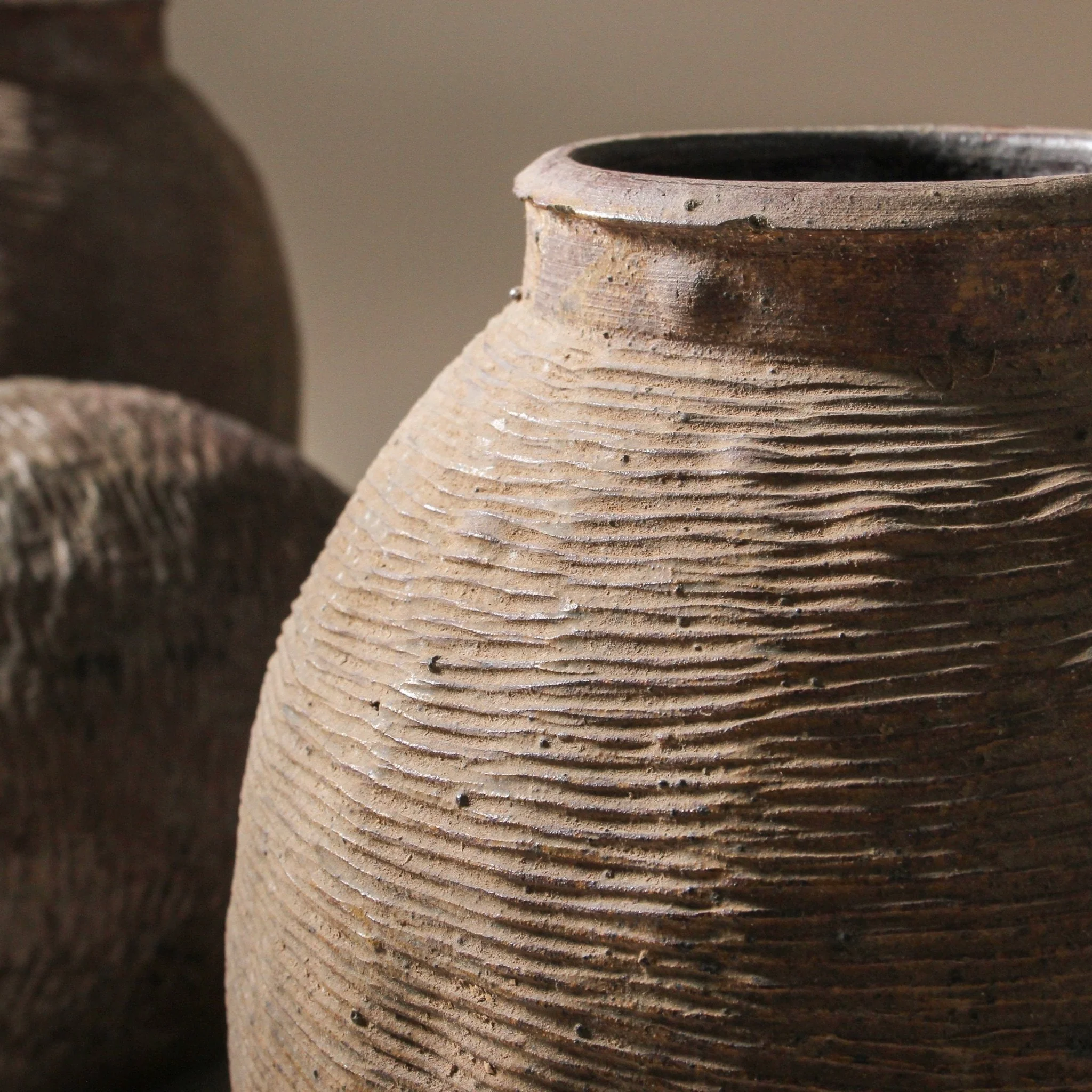 Chinese Vintage Wine Pot - Image 2