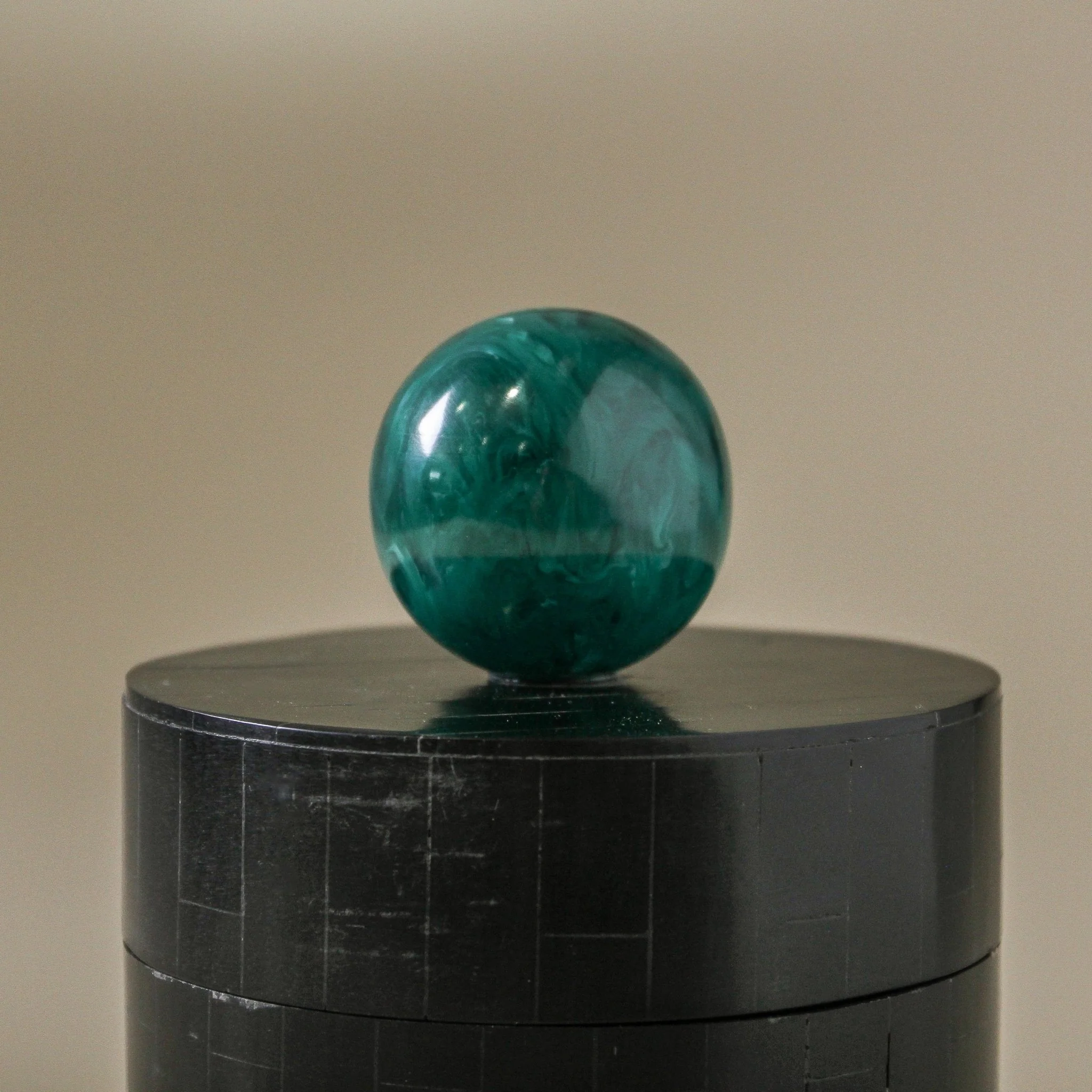 Clea Round Resin Canister - Image 3