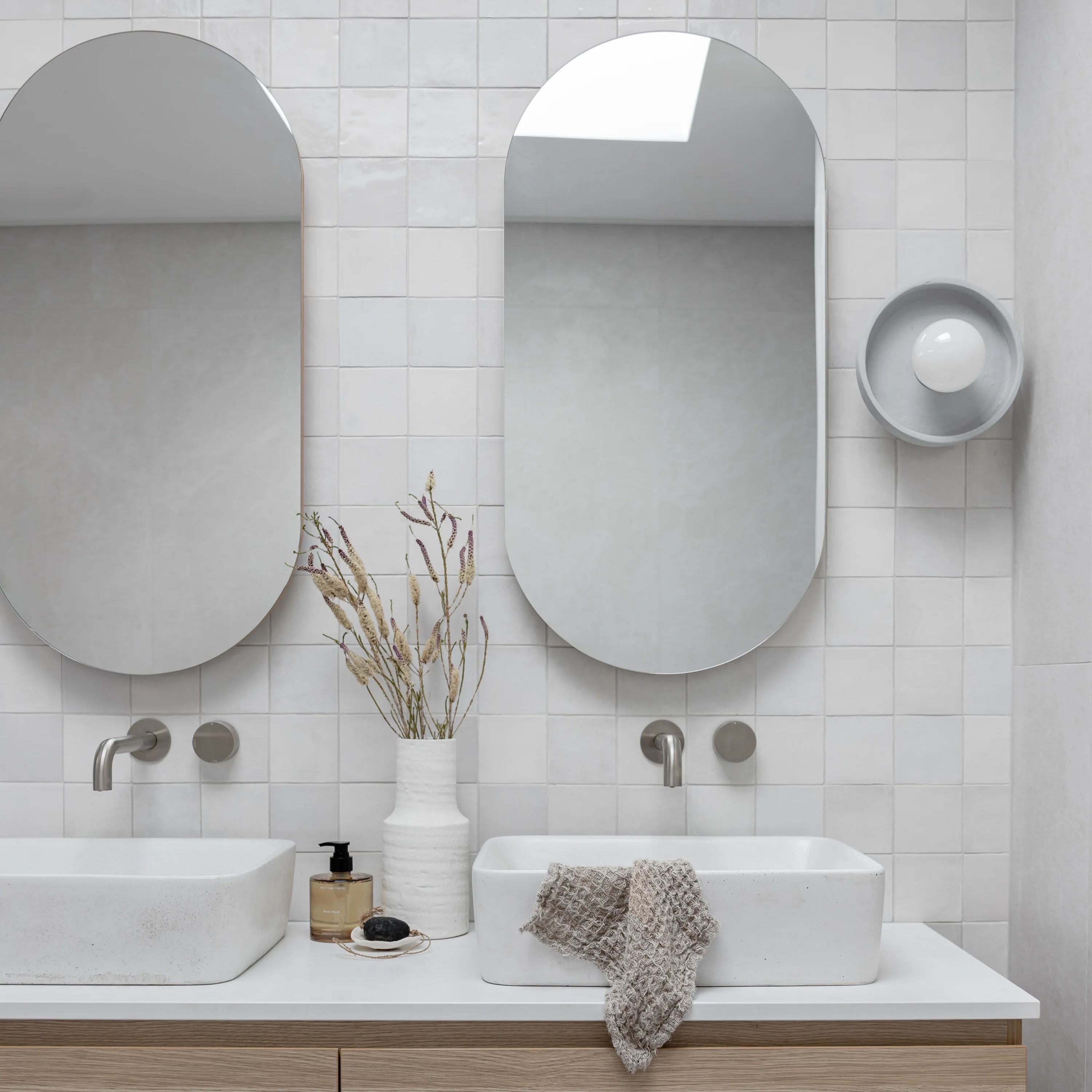 Ines Ceramic Wall Sconce - Image 27