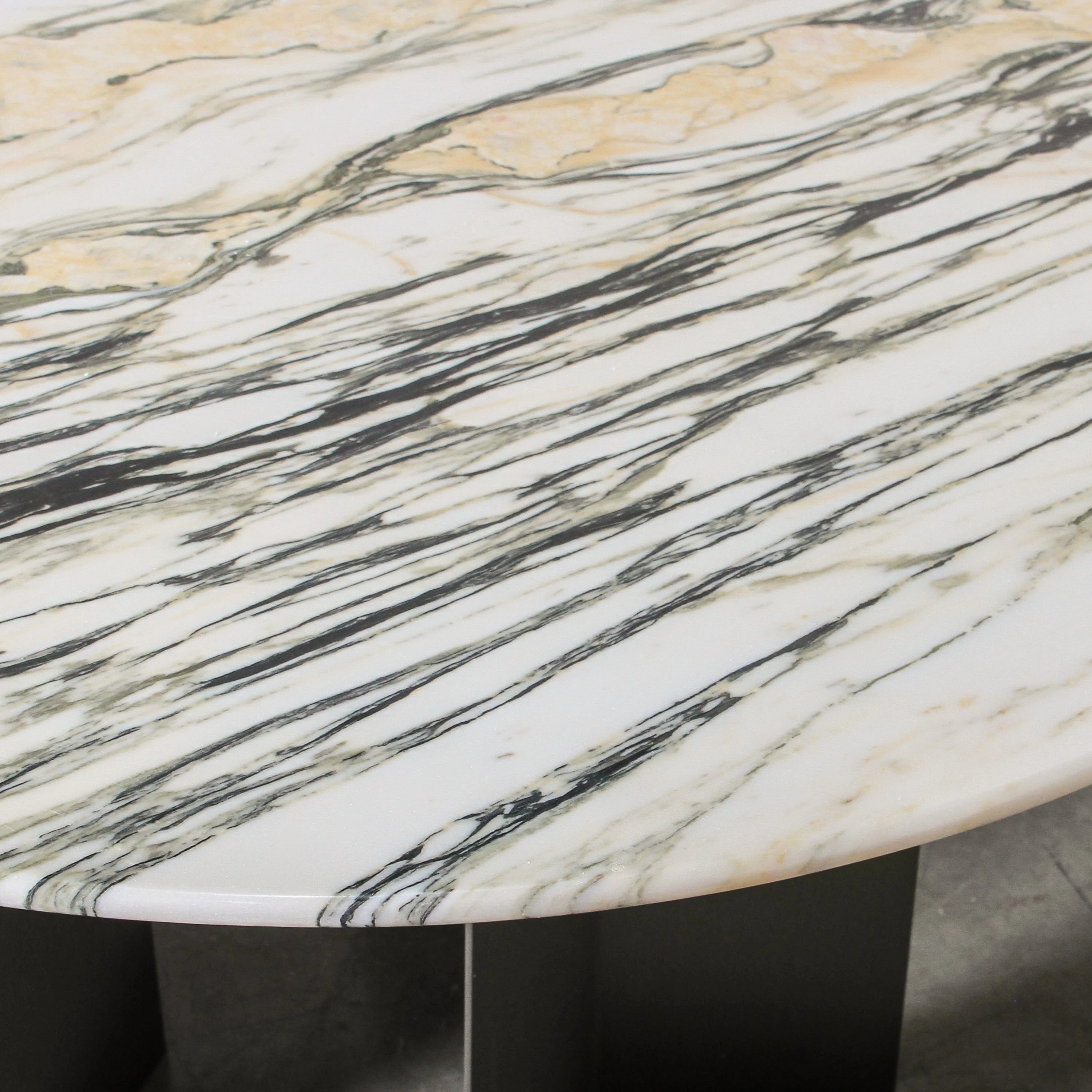 Majesty Dining Table Marble - Image 6