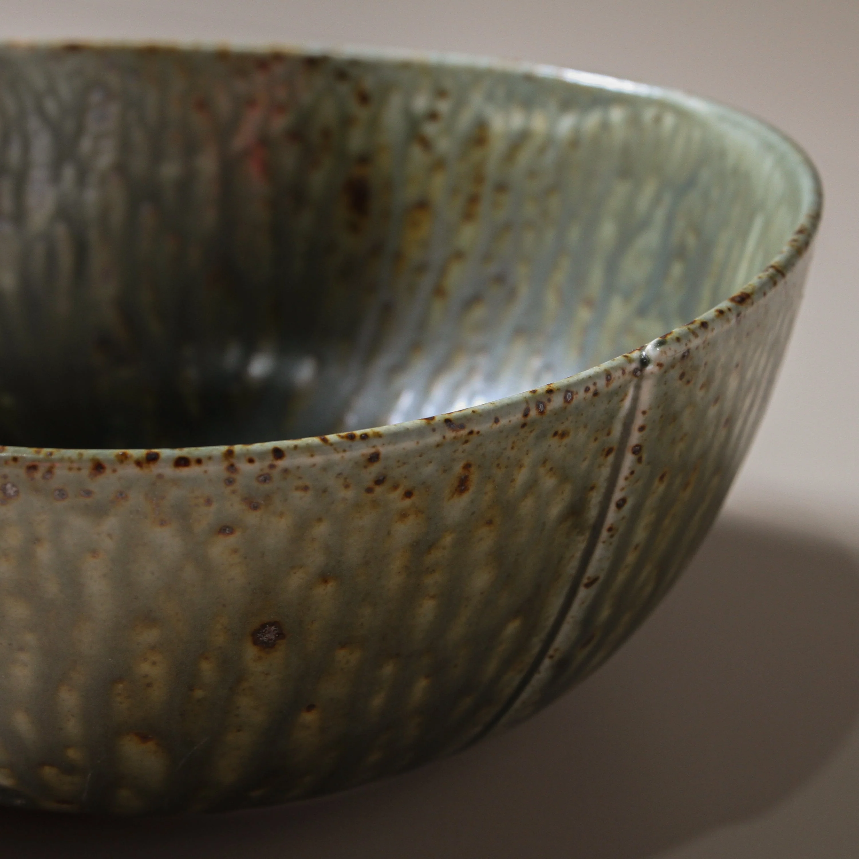 Mizu Large Salad Bowl - Image 4