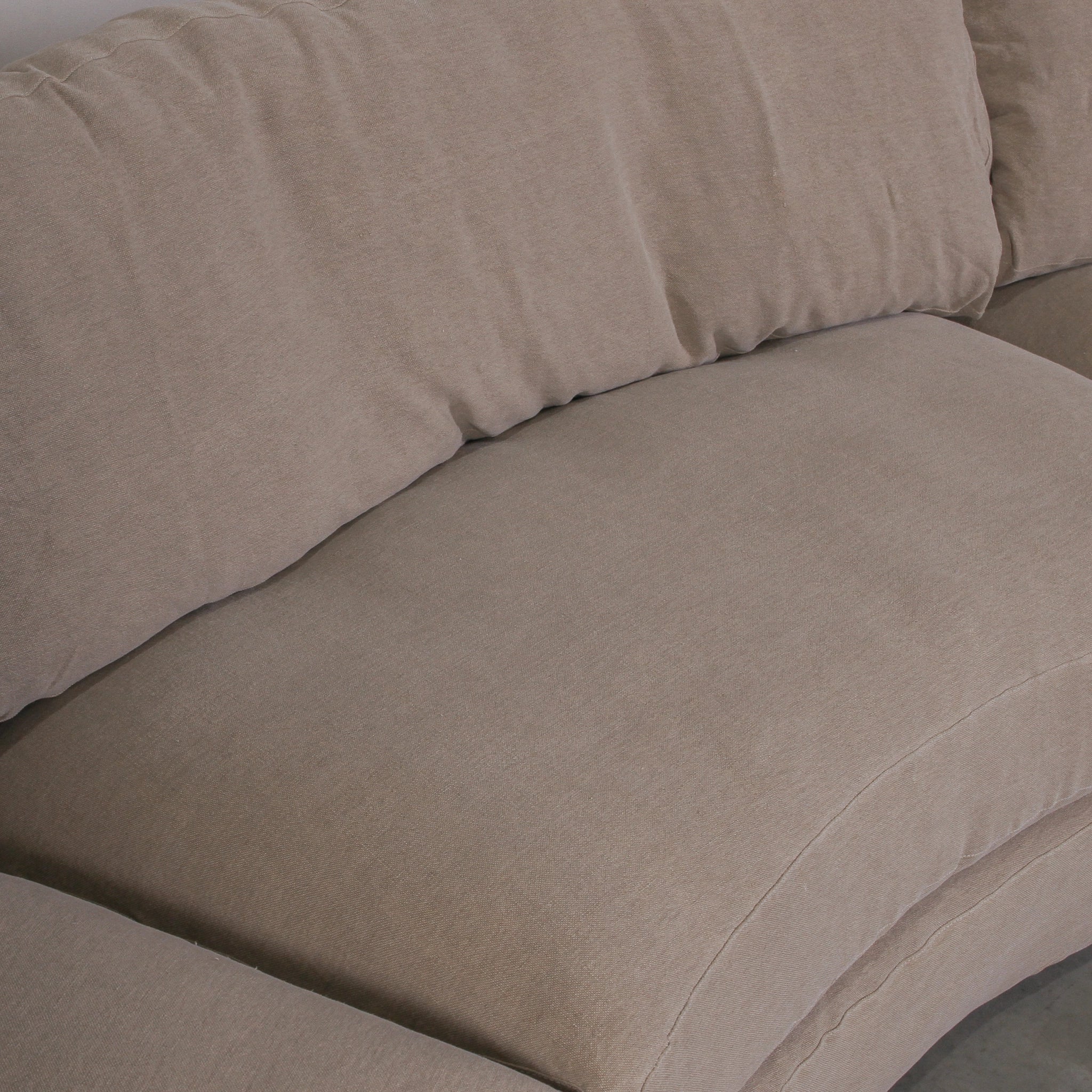 Obscura 6 Seater Sofa - Linen - Image 12
