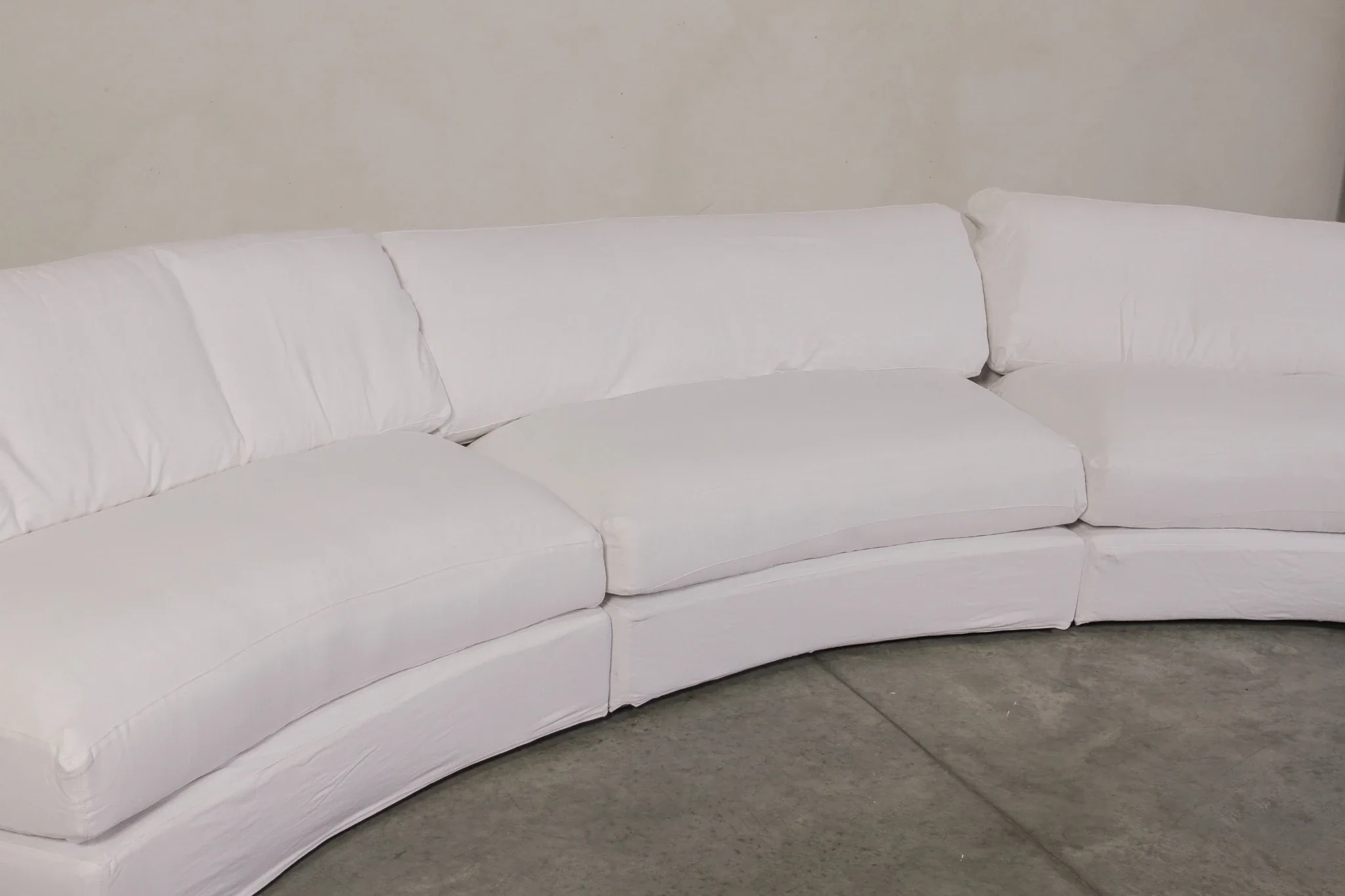 Obscura 6 Seater Sofa - White - Image 3