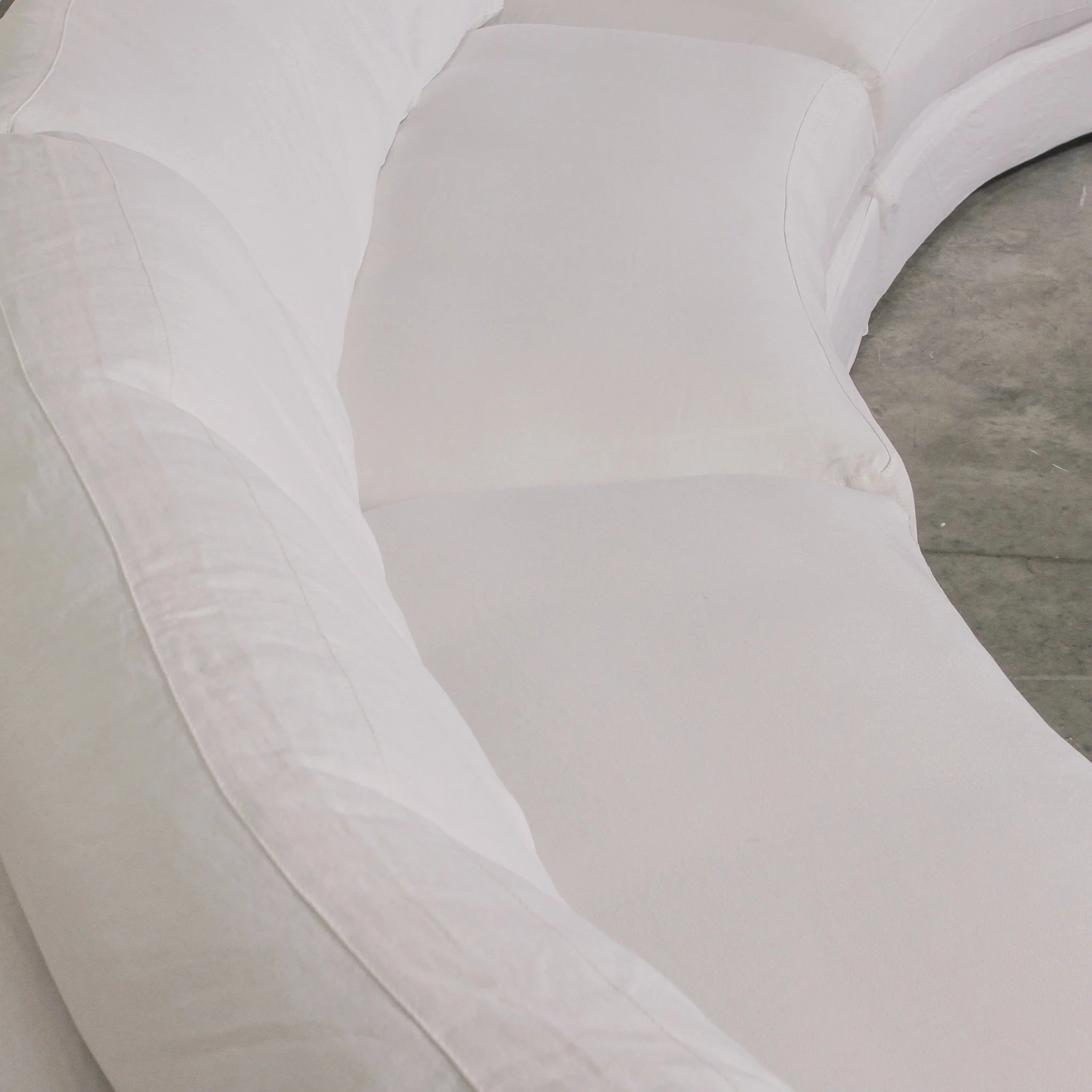 Obscura 6 Seater Sofa - White - Image 5