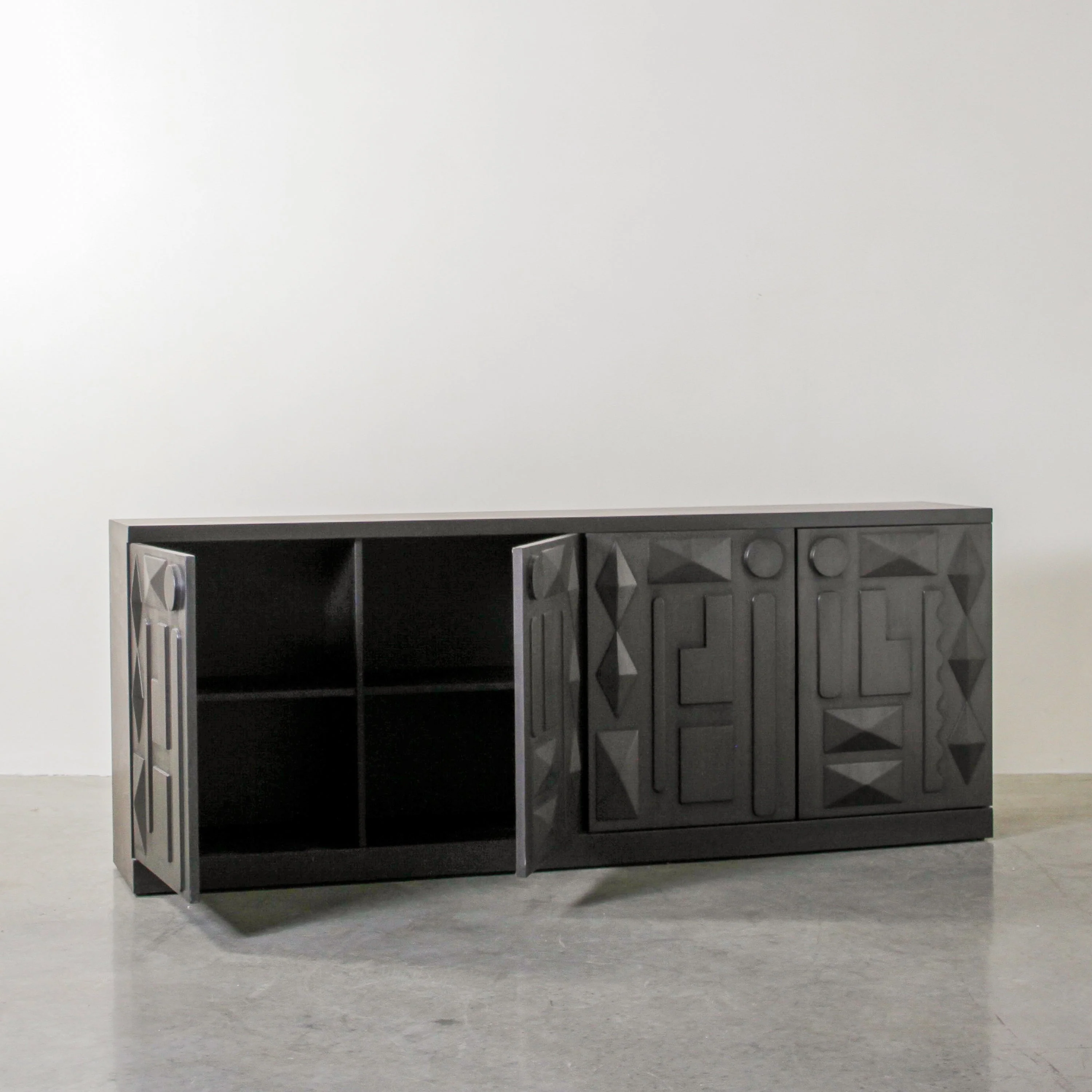 Utano Sideboard - Image 3